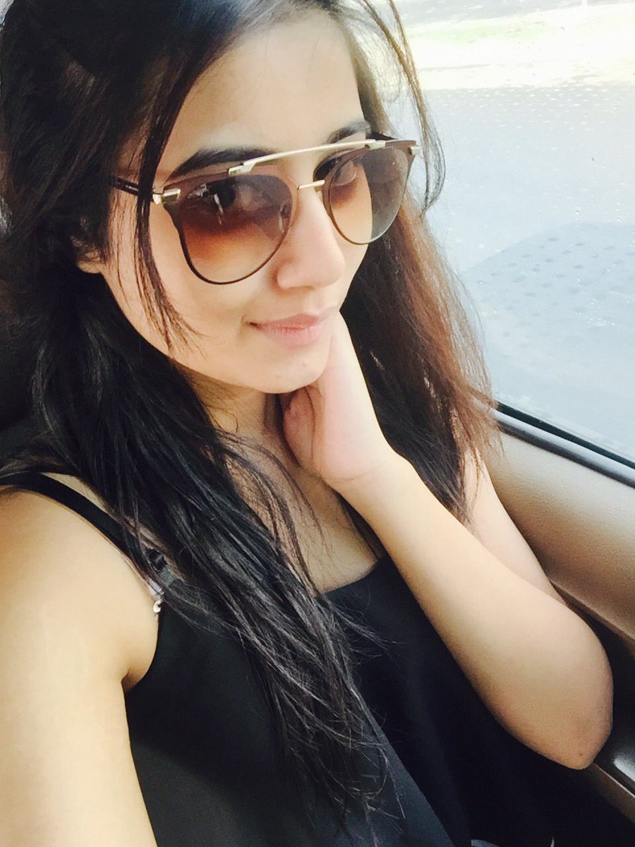 Iamswastika's tweet image. GoodMorning Friends😘 Wish me luck for my next...!
#workcalling🎬 #Abhimaan😊