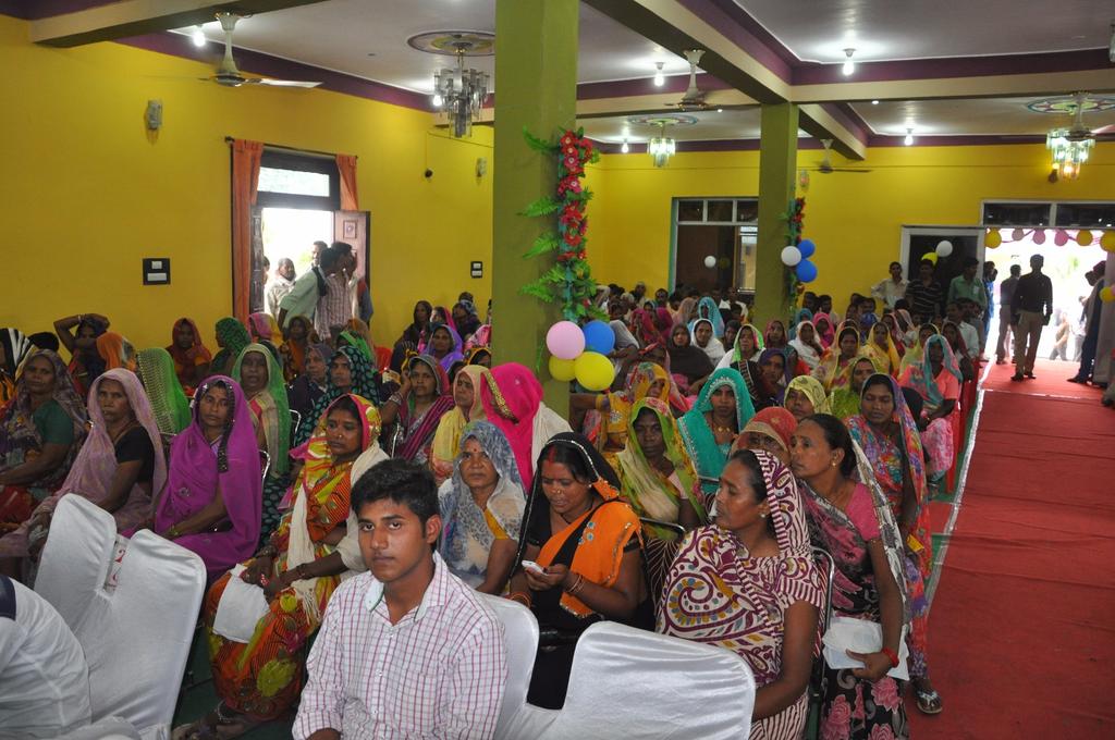 srivs_swap's tweet photo. Ujjawala launch in sidhi by honorable MP Smt RITI PATHAK #BPCLIMITED https://t.co/SLxhiXo4VG