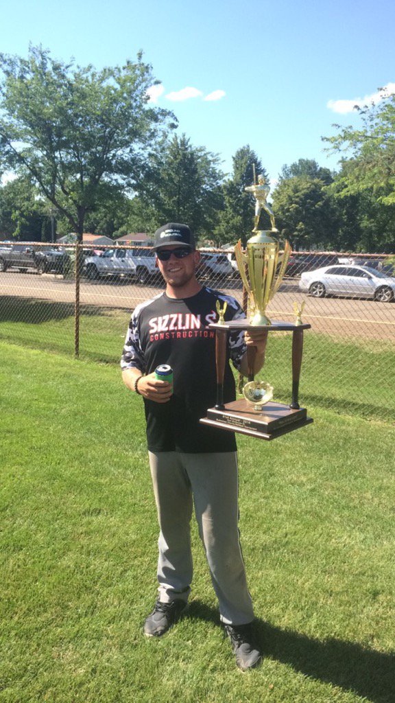 NickStavn's tweet photo. Mcquades Consolation champs!
#keepdancin
#momsspagetti https://t.co/f3xRypioTj