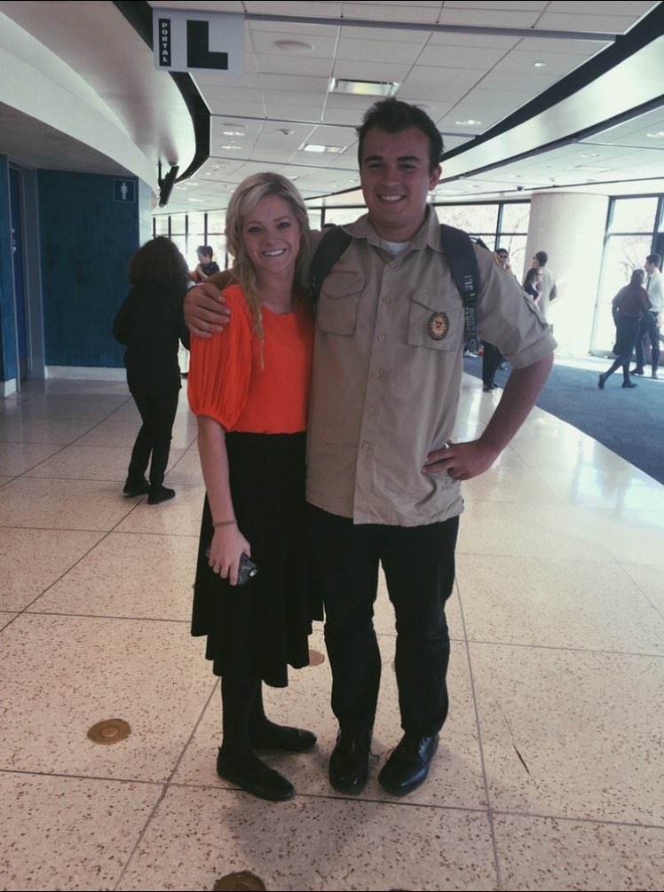 lexakrone's tweet photo. happy birthday @jerdenerecksen 🎉🎉 so glad that we're good friends! I think my mom likes you more than me but love ya https://t.co/TsZXJUkfU3