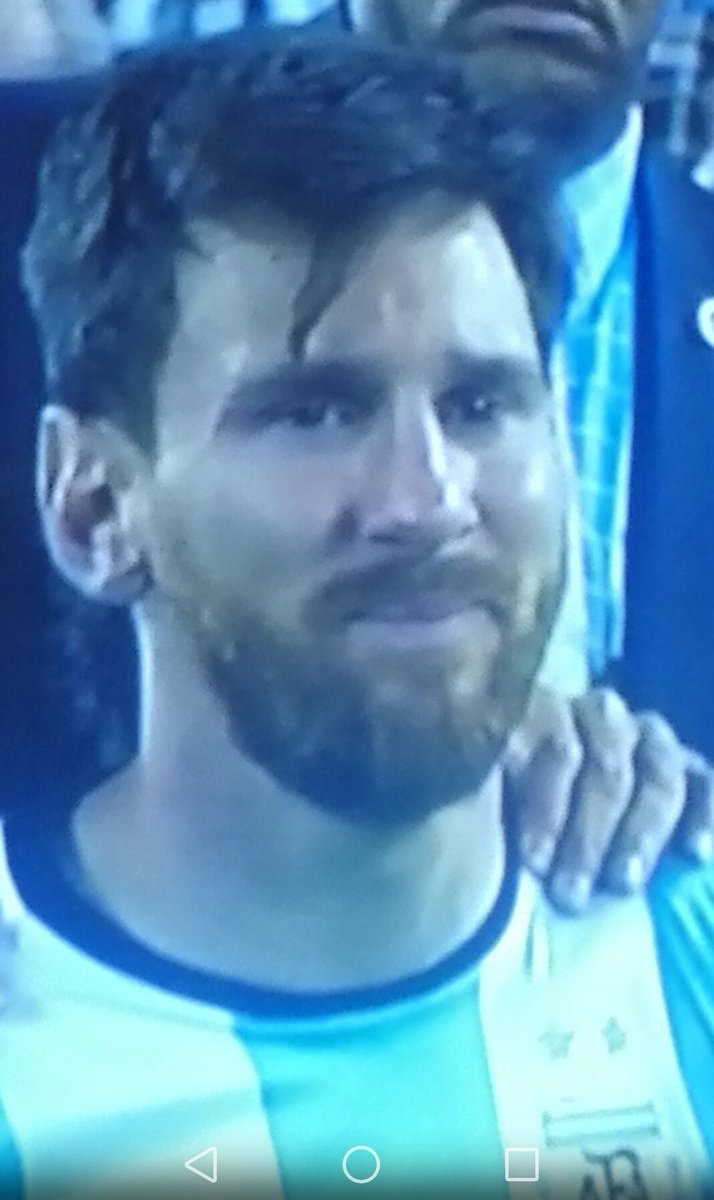 odiosocr's tweet photo. Tu cara cuando te das cuenta que van a cortar la señal de la Copa para poner TU CARA ME DA SUEÑO https://t.co/2uJolBt4Bx