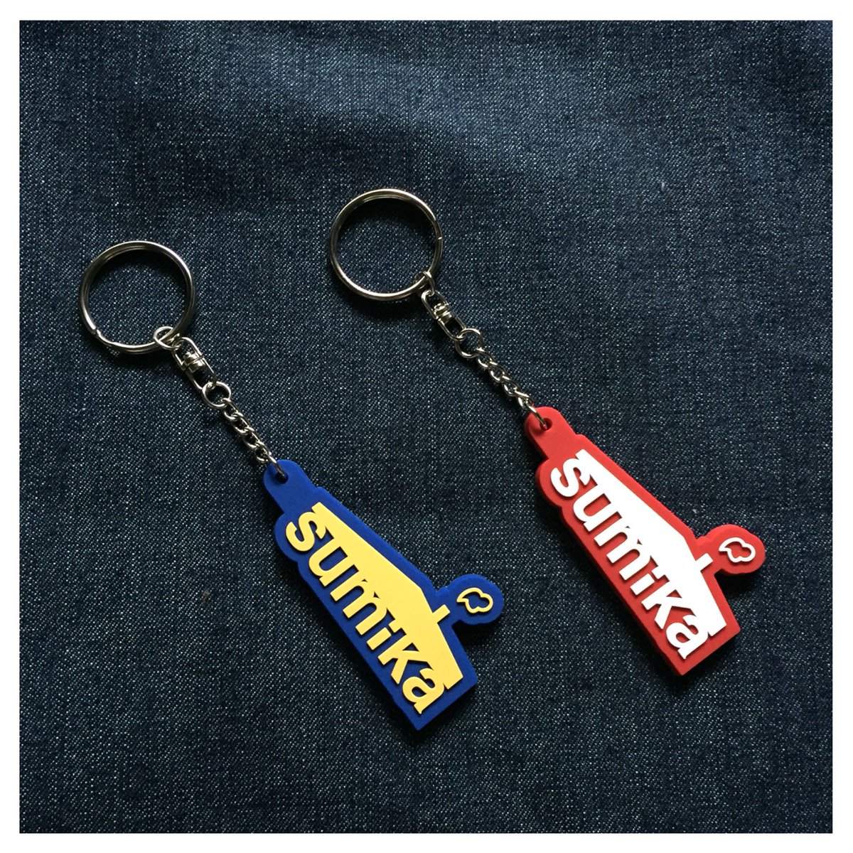 新物販紹介！】 NEWカラーsumikaロゴキーホルダー！ こちらは定番の