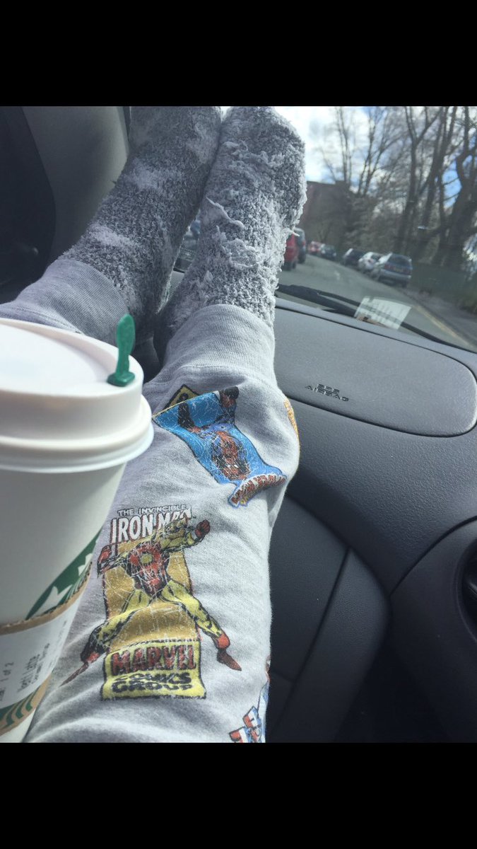 KijoLux's tweet photo. @PanicAtTheDisco providing the soundtrack to my early morning @StarbucksUK run #studentlife https://t.co/aoDHgefvEk
