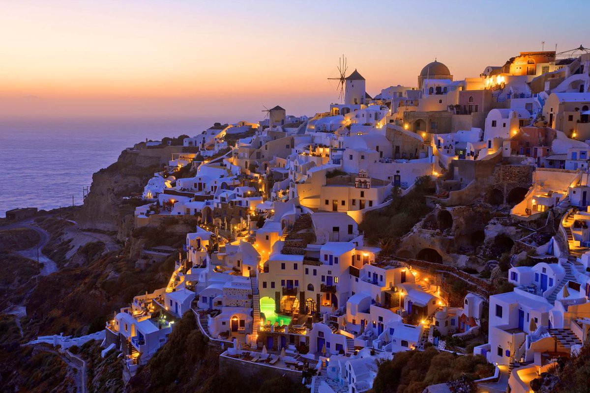 lonelyplanet's tweet image. #Santorini for first-timers lptravel.to/R73zbH by @Carolyn_Bain #lp #travel