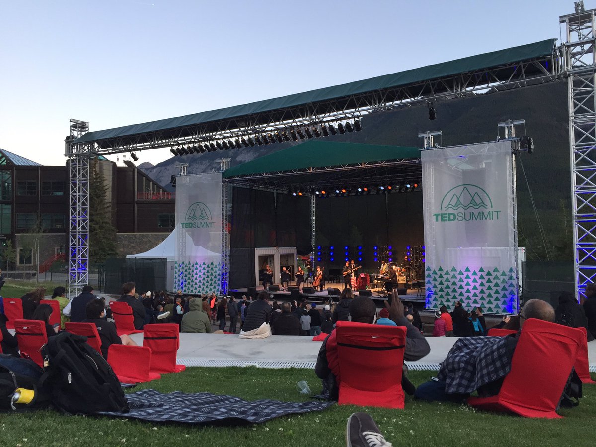 _MarkD's tweet image. Wrapping up the day with outside concert by the TED Fellows. Hope there are no wolves or bears. #tedsummit #rockies