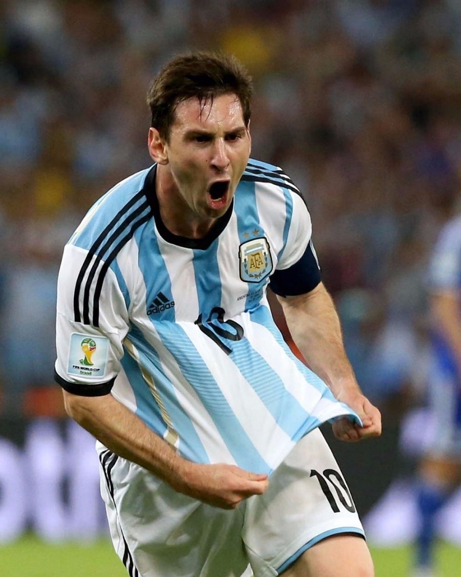 Mattittom's tweet photo. "Algun dia le voy a decir a mis hijos, yo vi jugar a messi " sos lo mejor del mundo!!  Y sos un ser humano!! Te amo https://t.co/a7VqKHAtCt