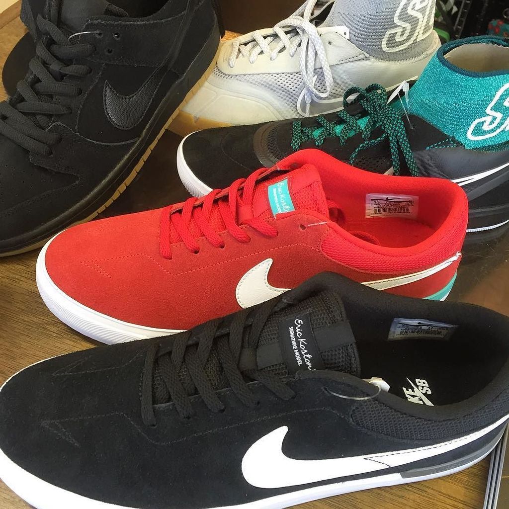 instantshom's tweet photo. 足首キュっとするヤツも気になるなあ。
#nikesb #erickoston #dunksb #instants #instantskateshop #スケボー #skatesho… https://t.co/kuJs2grskJ https://t.co/xklev9RANe