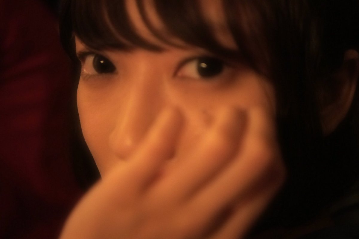 hironobutnk's tweet photo. 写真を撮る時は「自分の目でどう見えているか」に近づける練習をしてください。僕が女性にめちゃくちゃ寄るのと、ソフトフィルターをかけてるのは、「裸眼でそのように見えている」からです。対して僕は風景は全然撮りません。「見てもないから」です https://t.co/Xj9aRUrx1h