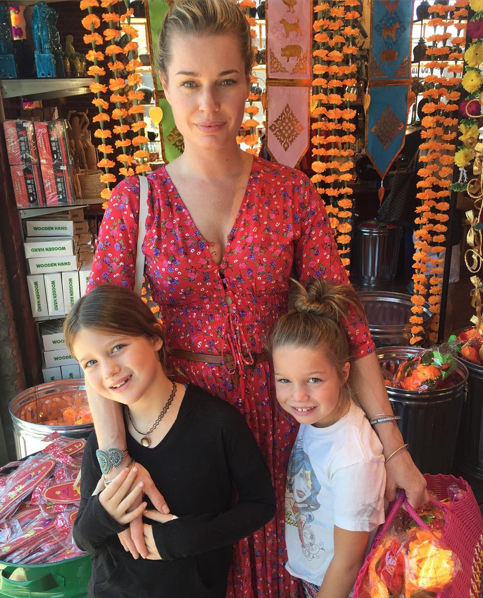 Rebecca Romijn Twins