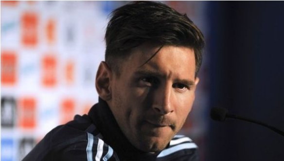 BBCIndia's tweet photo. Lionel Messi retires from international football https://t.co/14v8Mlnqsw https://t.co/hVPDmRLfVh