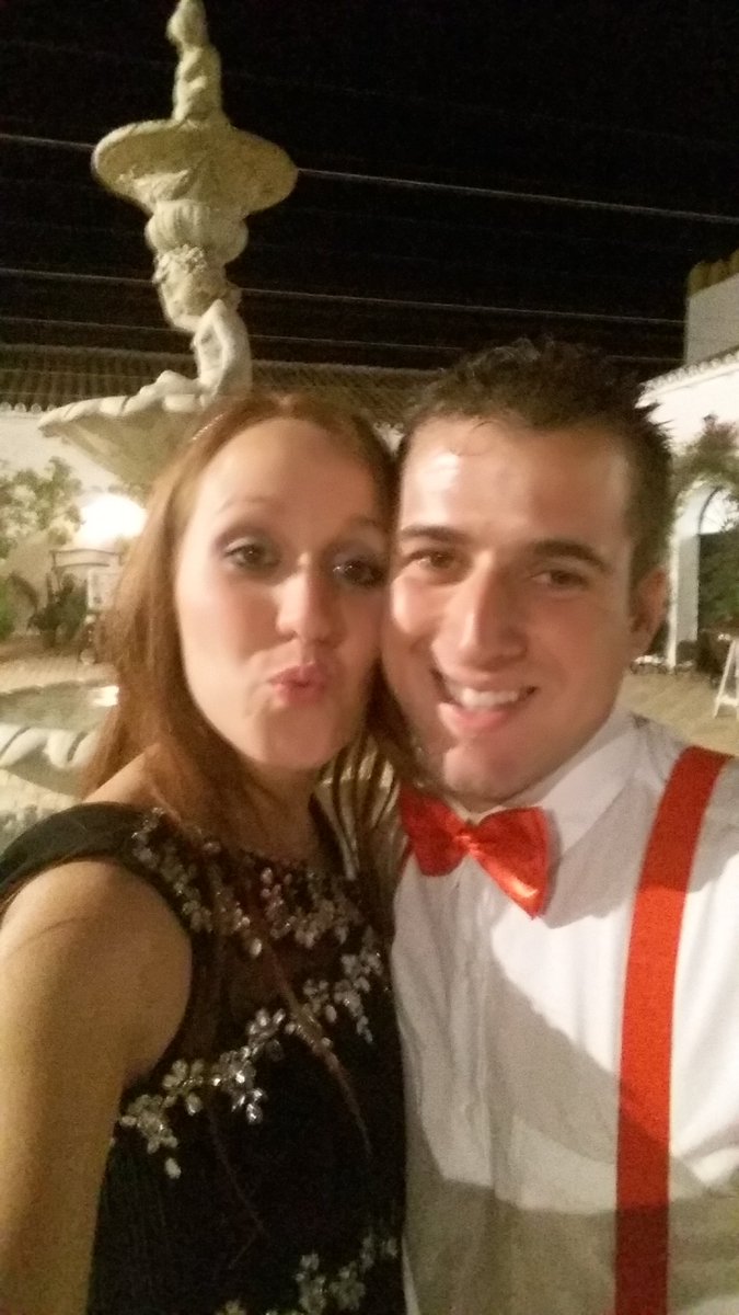 eva medina tweet media