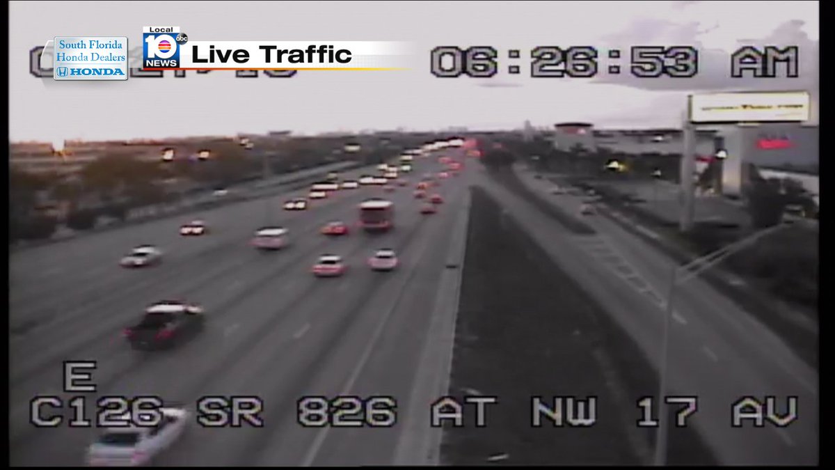 Road debris on SR-826 WB & NW 17th Ave #TRAFFIC #MIAMI https://t.co/iiPaoLcWA5