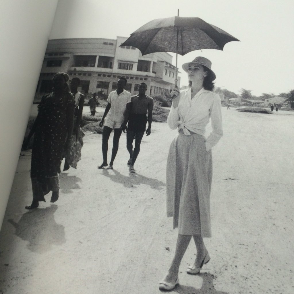 二見書房 一般書籍編集部 ロングセラー オードリー物語 100枚の写真に秘められた伝説 セシル ビートン ノーマン パーキンソン フィリップ ハルスマン デヴィッド シーモア ユーサフ カーシュらが撮ったオードリー