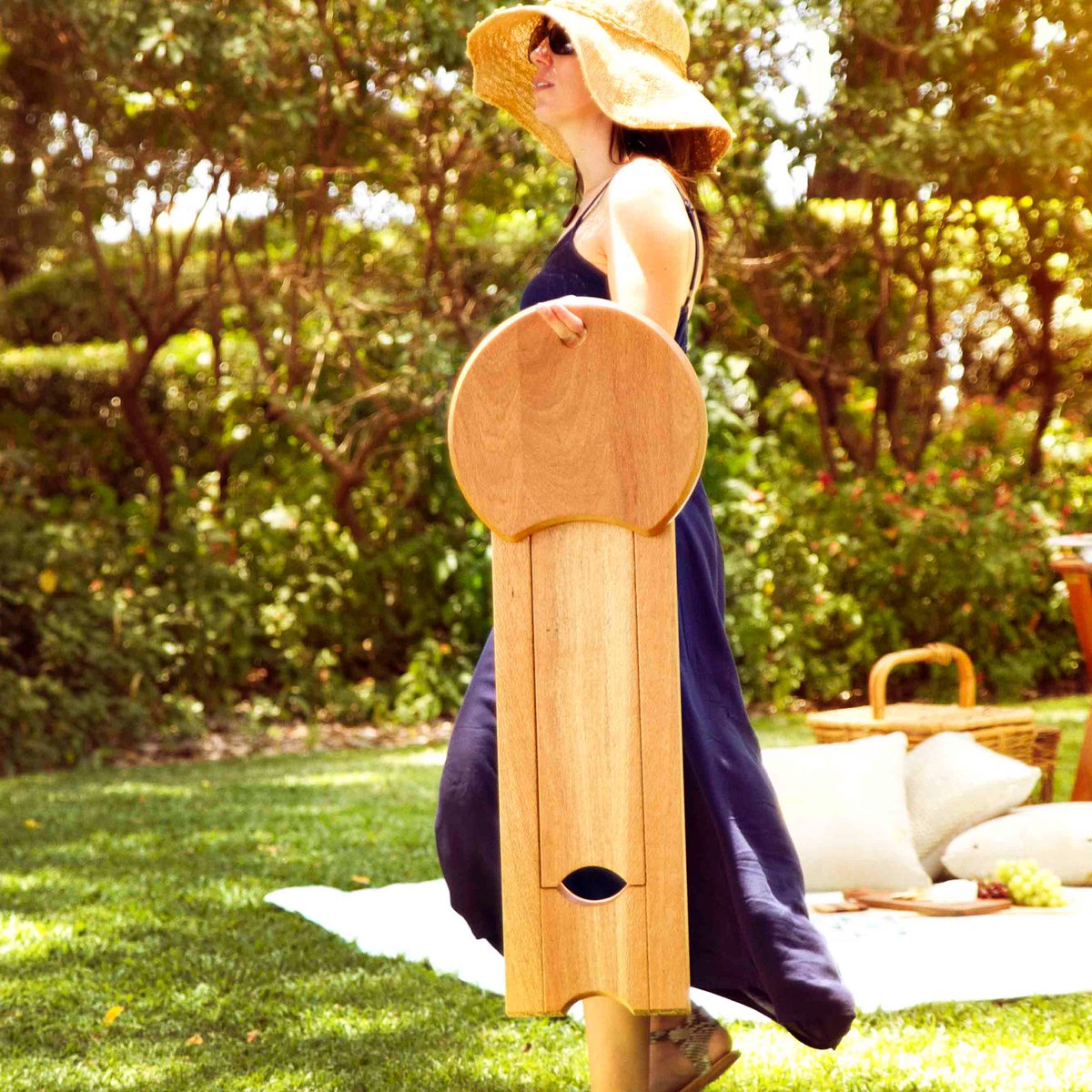 TimberDimension's tweet image. This folding stool is on its way to a new home in California. #timberdimensions #australiandesign #australianmade