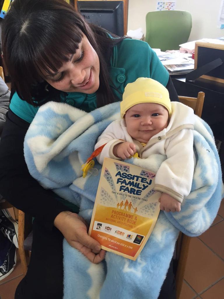 Assitej_ZA's tweet photo. Theatre for youth, children and babies.  Recommended by babies themselves. Catch ASSITEJ Family Fare @artsfestival https://t.co/kAiz8SeB4e