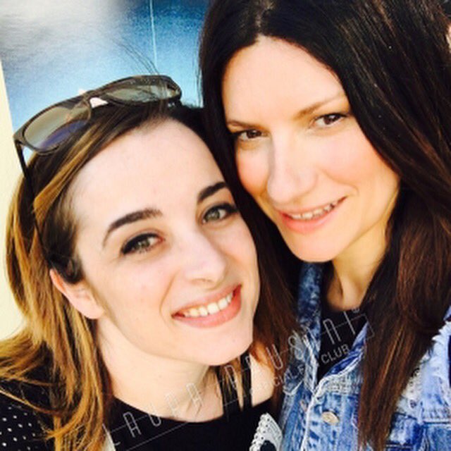 rituz86's tweet photo. @LauraPausini #pausinistadi #emozione https://t.co/2ZjMWNDP9T