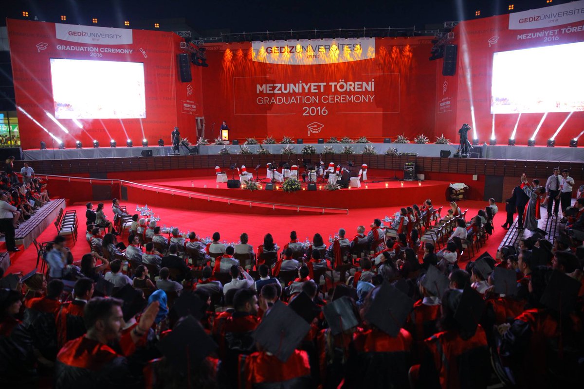 gedizetkinlik's tweet photo. Fen-Edebiyat ve İktisadi İdari Bilimler Fakültesi Mezuniyet Töreni 2016 fotoğraf albümü:https://t.co/by5cOQ9huB https://t.co/84209ubqEe