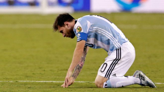 Lionel Messi
 
Kulüp Başarıları: 🏆🏆🏆🏆🏆🏆🏆🏆🏆🏆🏆🏆🏆🏆🏆🏆🏆🏆🏆🏆🏆🏆🏆🏆🏆🏆🏆🏆
 
Ülke Başarıları: 🏆