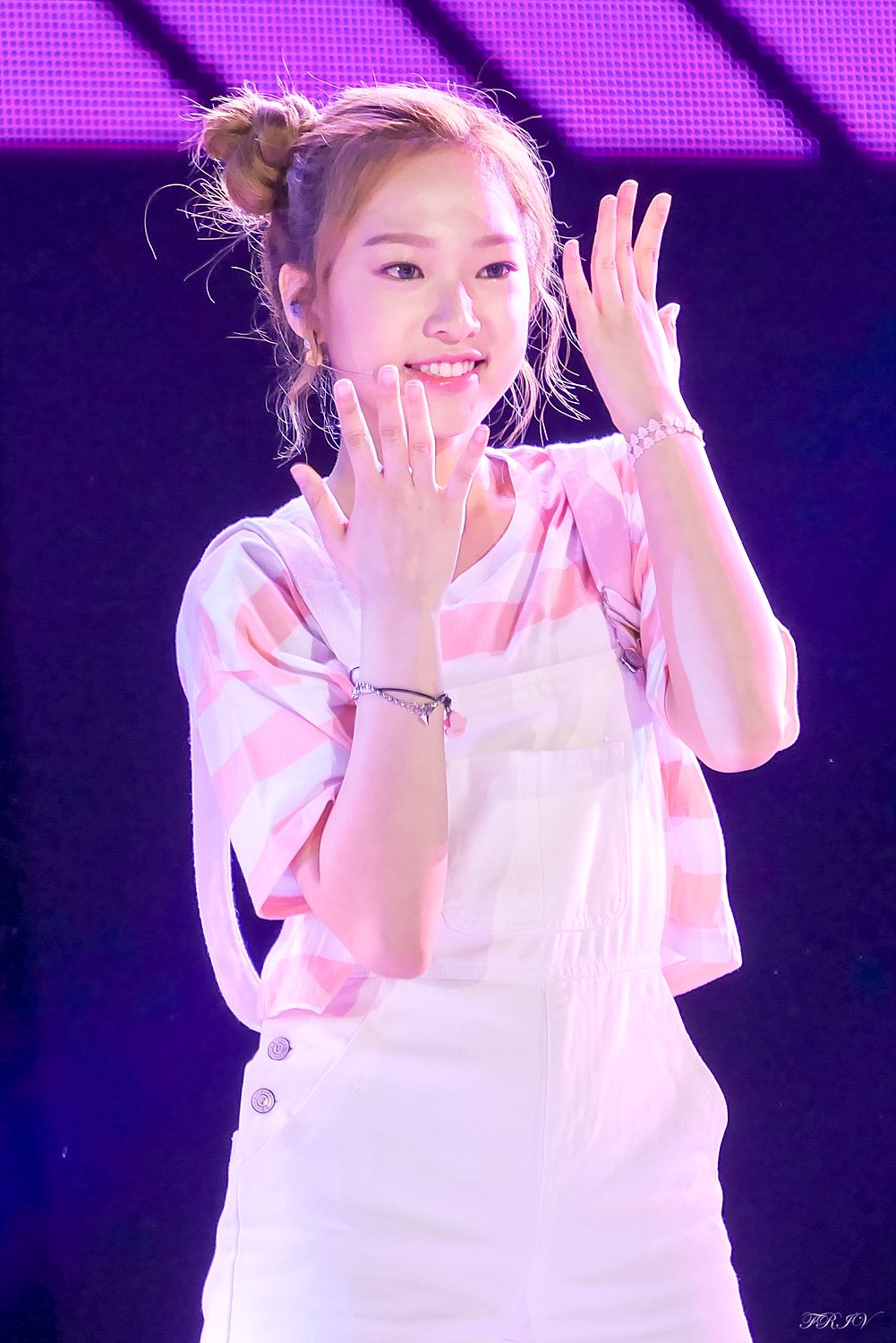 Cl8R0gkUgAEqEhP.jpg:orig