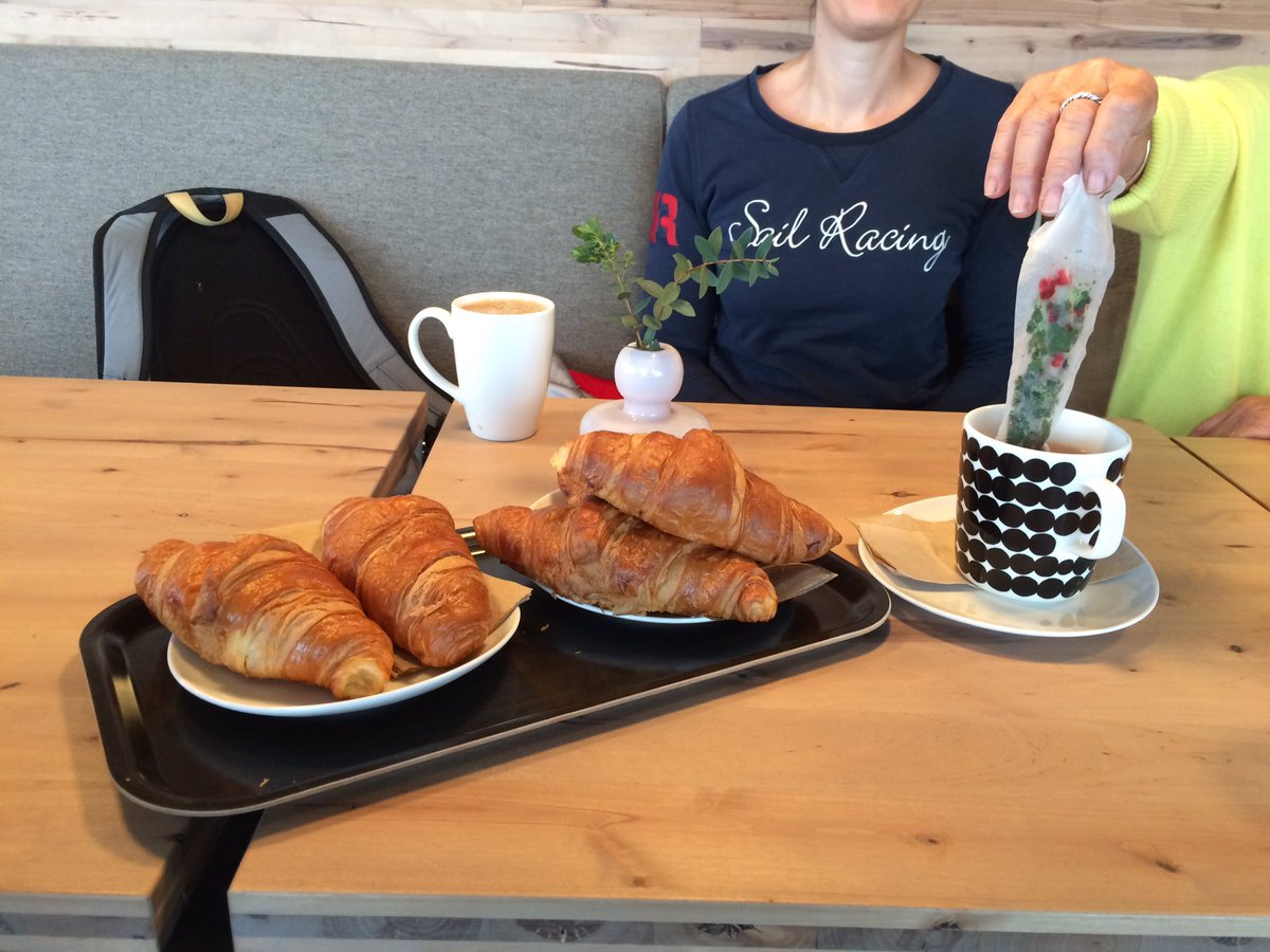 Weigh-in done! 200 gr. under the limit, so time for croissants🎉🎈😎💃🏻 training later #hwm2016 @WIMSeries <a href="/njksc/">NJK Sailing Center</a>