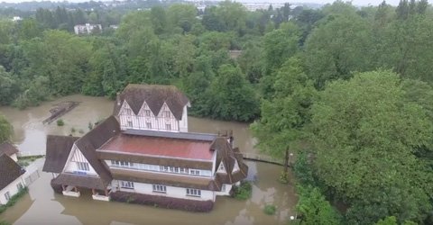 LAMYExpertise's tweet photo. Rediff : Essonne : le nettoyage des maisons après l’inondation https://t.co/RudXYU5aIN #inondations https://t.co/n0c7suoGXQ