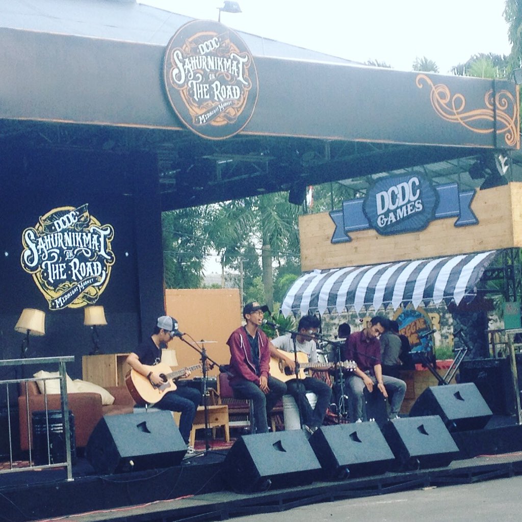 Merapat euy 🎤🎶🎸 #djanganberisik #dcdc #sahurnikmatontheroad #cilegon #punkrock #punk #rockabilly #folk #rock