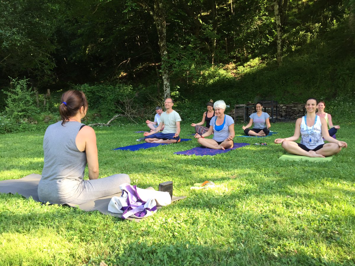 Dimensionedea's tweet photo. Ci piace trattarci bene per la nostra pratica! 😎 #deayogalegnano #dimensionedea #yogaretreat #Weekendyoga https://t.co/zemOS5zbBL