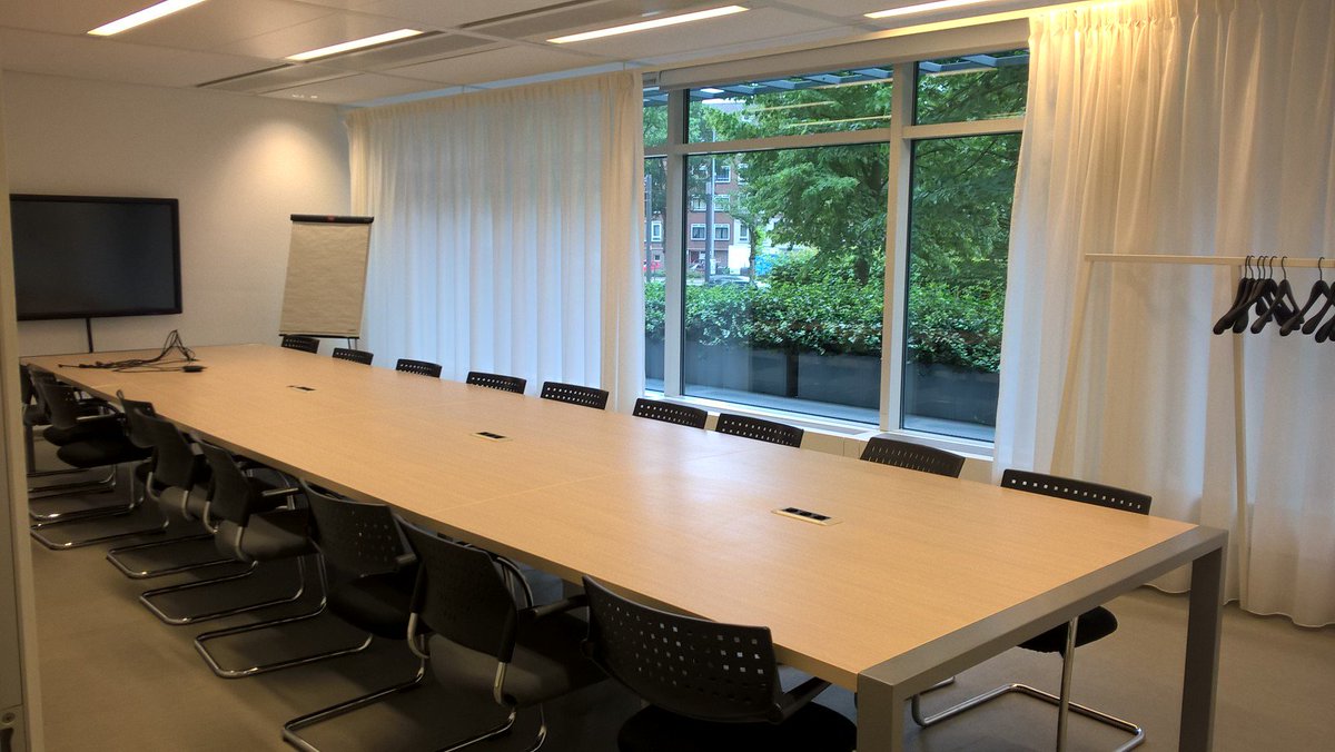 Reaal College is verhuisd! Bezoek onze locatie voortaan aan de Graadt van Roggenweg 250 3531 AH in Utrecht.
