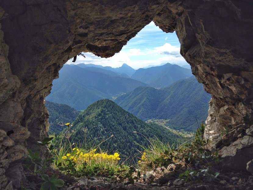 tndeibambini's tweet photo. Da Malga Trat al Rifugio Pernici: una bella escursione per famiglie in @vallediledro! :) https://t.co/WfR77CV66P https://t.co/N3ooZaEZK6