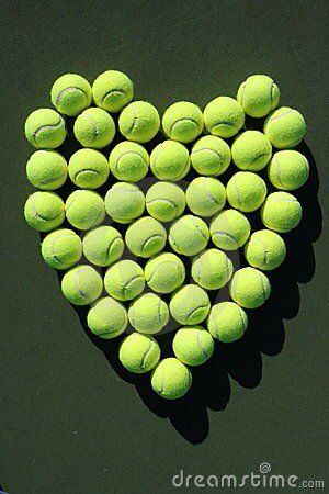 BellHotelDriff's tweet photo. Pimms and tennis the perfect match https://t.co/4xwLB2eyo2