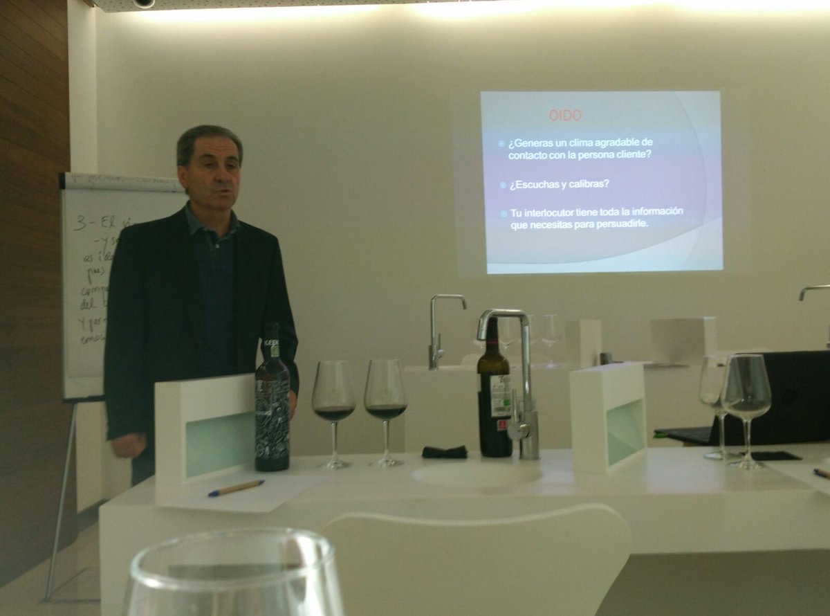 Encantados de participar en el curso de @exquisite_rioja celebrado en el @CCulturaRioja  lomejordelvinoderioja.com/noticias/20160…