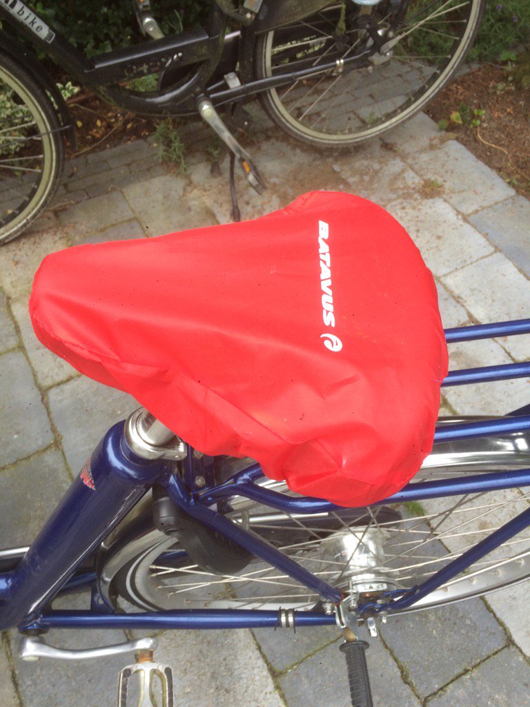 Dank <a href="/Batavus/">Batavus</a> ! Dit zat vanochtend een stuk comfortabeler dan op de racefiets aan het einde van <a href="/HomeRide/">Ride Or Stay Home</a> ☺️👍🚴