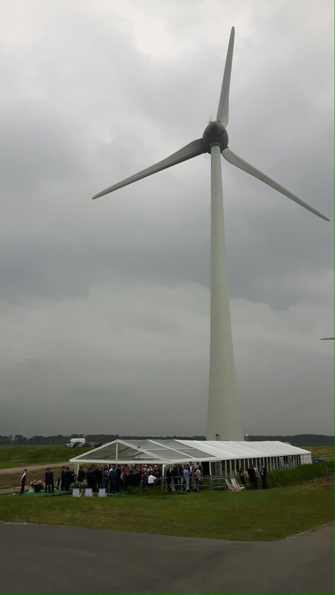 willemdeboer_'s tweet image. Wij verzorgden het walking diner tijdens de #opening van Windpark #Westermeerwind i.o. Van partner @Bloomingnl