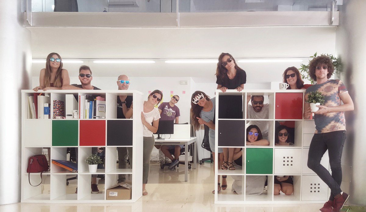 wearemktWAM's tweet photo. ¡Feliz día de las #GafasdeSol! 😎 #WamTeam https://t.co/jWoxqlv68b