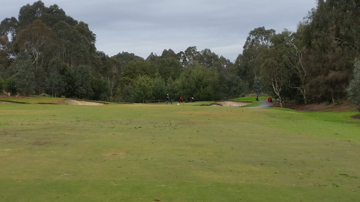 Today at Freeway GC. It's is getting a bit sloopy under foot but still more than playable.