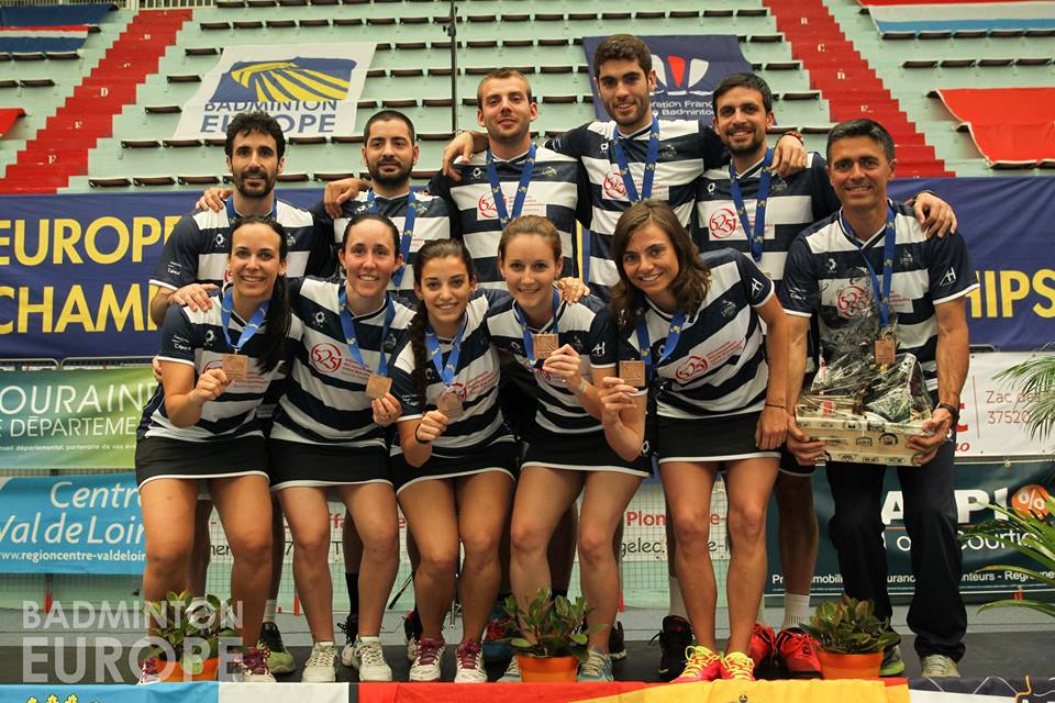 BadmintonESP's tweet photo. 🏸 #ECC16 Bronce europeo para el Recreativo @CBIESLaOrden... y plata para @BeaCorrales - https://t.co/lQjnGgUugu https://t.co/sR3GkuYgrb