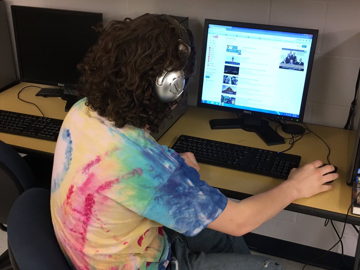 PocomokeHorizns's tweet photo. #SummerAcademy100 off to a great start #TechnologyArts @Aewallace8 @TJMillsWCPS @WorcesterSystem https://t.co/KXPItEBv4o