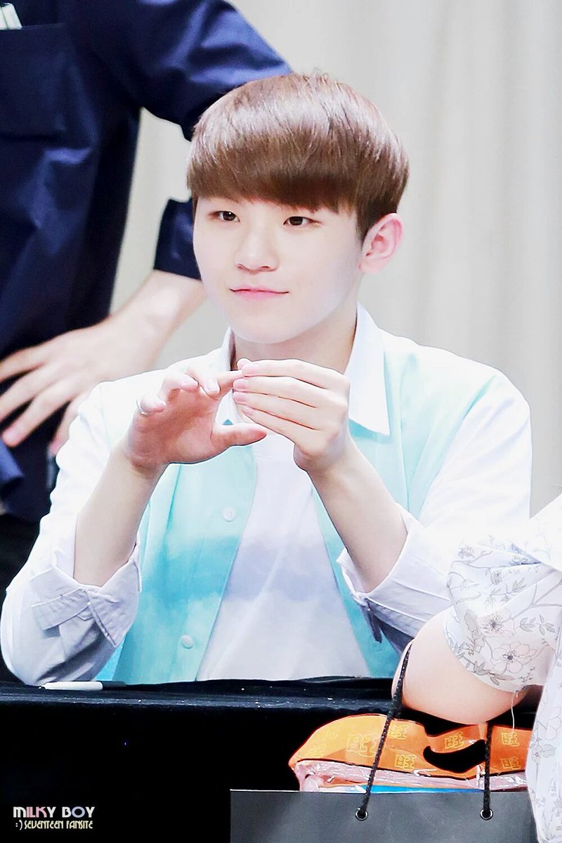 SVTGlobal's tweet photo. Woozi, thankyou for producing awasome songs for Seventeen.You're work hard💕💕 #400DaysWithSVT (Cr.MilkyBoy,17CUPCAKE) https://t.co/SYmQ2HqQEI