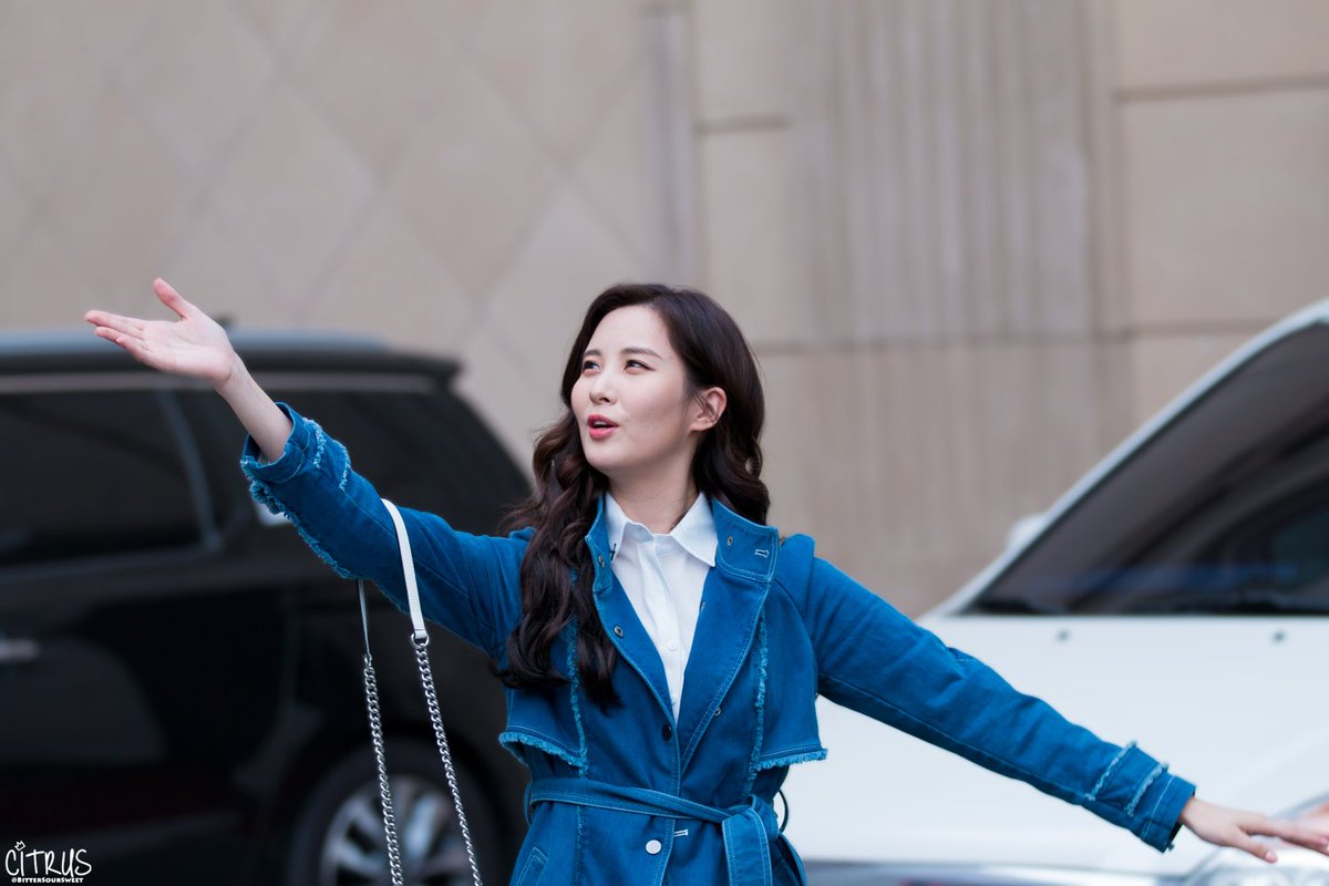 [OTHER][08-12-2015]SeoHyun tham dự vở nhạc kịch mới mang tên "Mamma Mia!" - Page 35 Cl90k6JVEAAmiZW