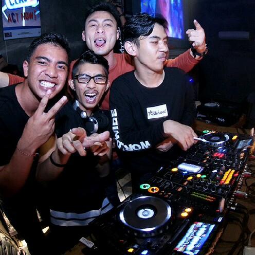 I am streaming on #BIGOLIVE > icol. Join now! live.bigo.tv/2108336659