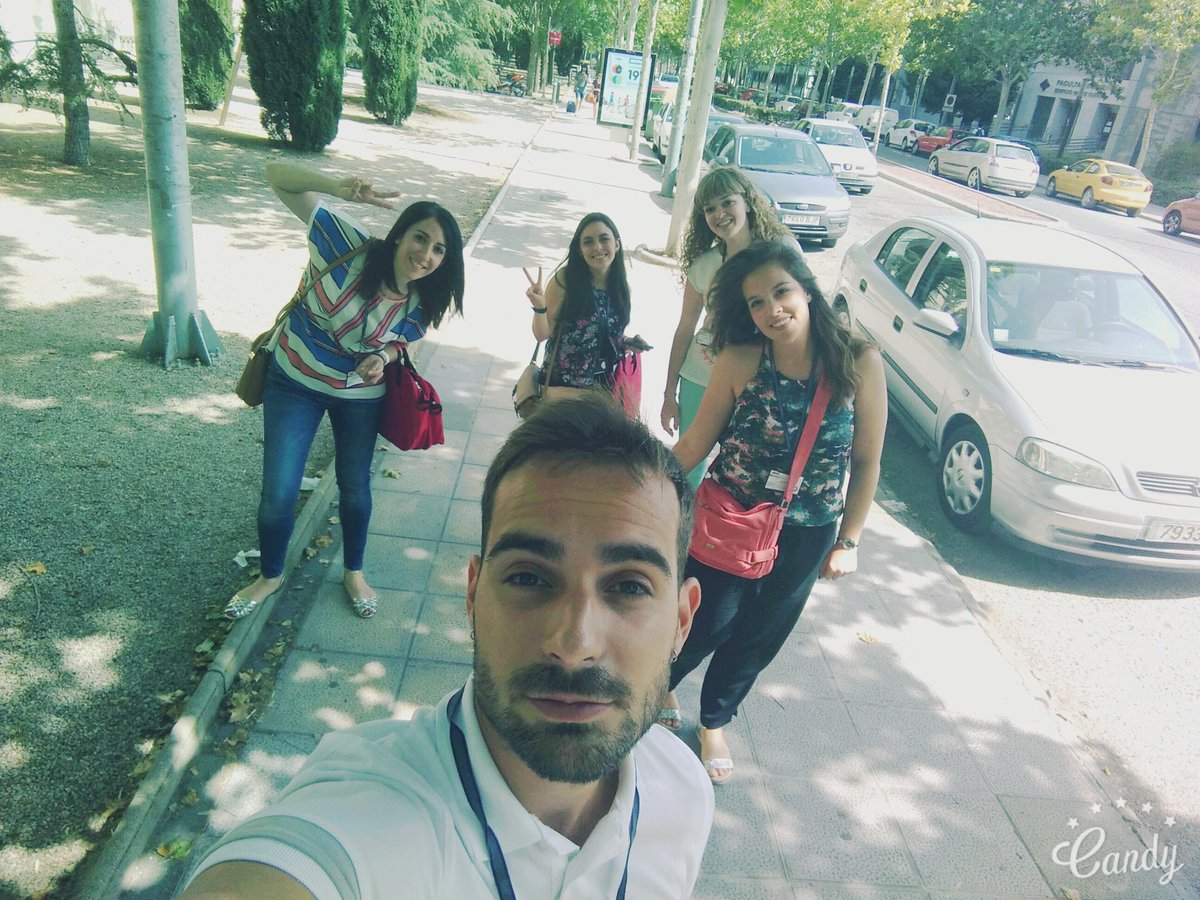 jjiisecat's tweet photo. Joven Comité organizador y su selfie #jjiisecat16 https://t.co/y3Uqv1EOlh