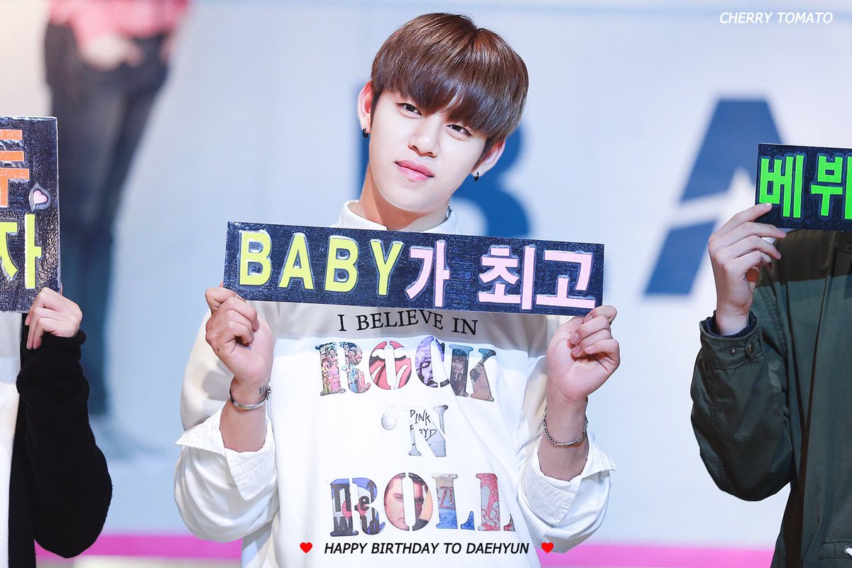 Cherry_Tomatoz's tweet photo. 대현아 생일 축하해 ✨✨✨
#HAPPYDamchuDay
@BAP_Daehyun https://t.co/6xGcsSN3AG