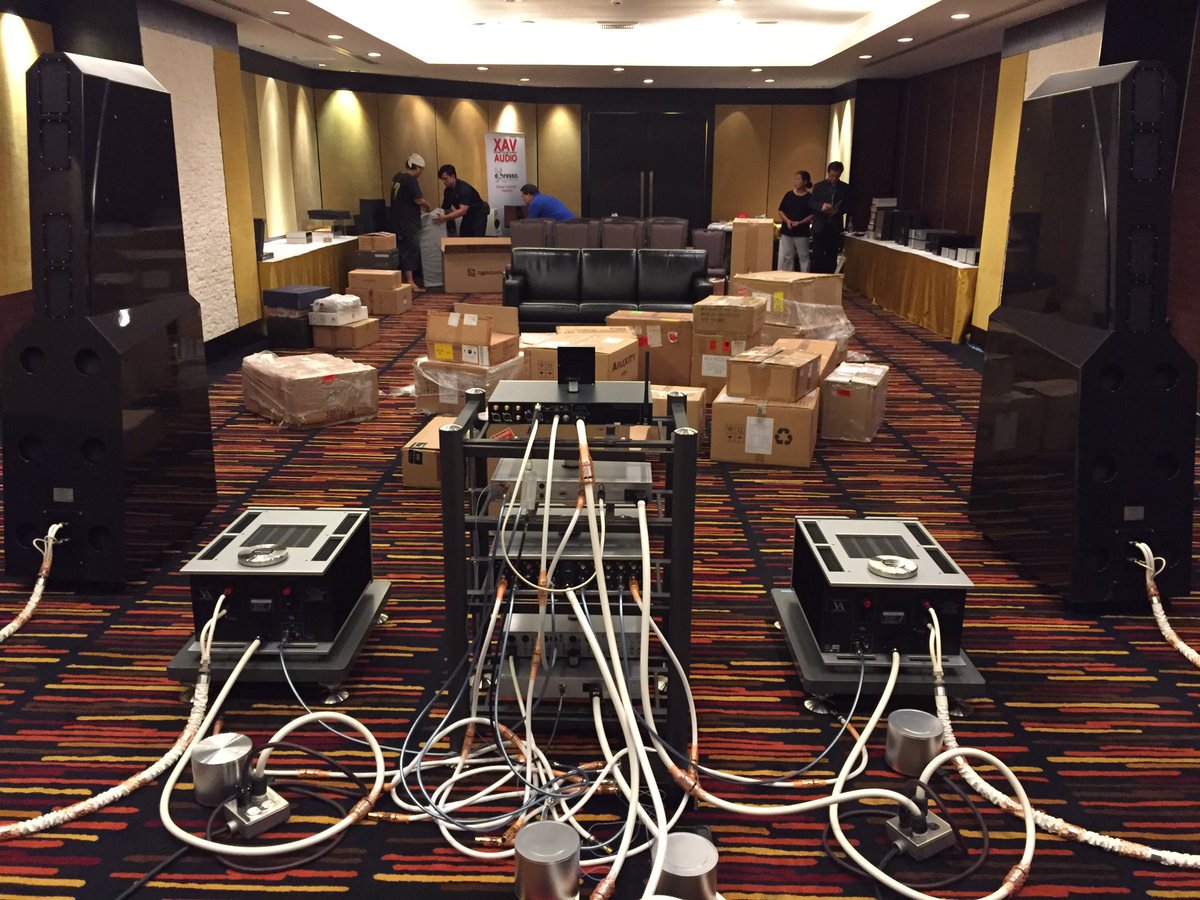 EgglestonWorks's tweet photo. Breakdown after this weekend's BAV HIEND in Bangkok this weekend. https://t.co/P83GPGwsGt