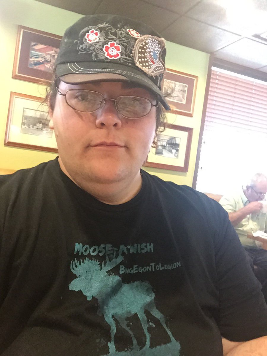 PonyAshley's tweet image. My only selfie this Trip @DennysDiner and sporting my #BringEgonToLegion shirt. Not forgotten Outcasts! #MooseaWish