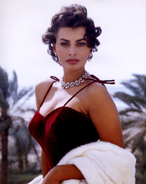 nostalgiclana's tweet photo. i thought about sophia lauren a lot the last past days. so she's my 2nd #mondaymuse for today 💖💋 https://t.co/iXytFP3EUk