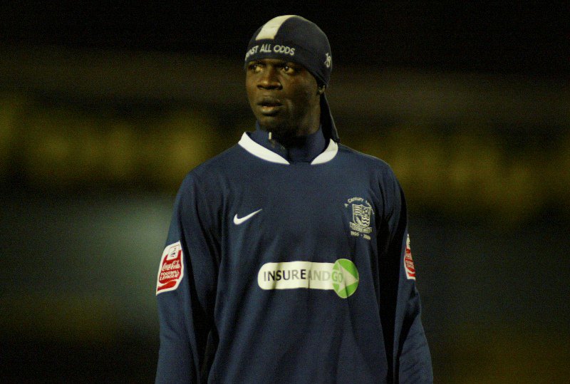 Former Southend and Bury defender Efe Sodje has signed for Sandbach United as a player/coach #southend #buryfc