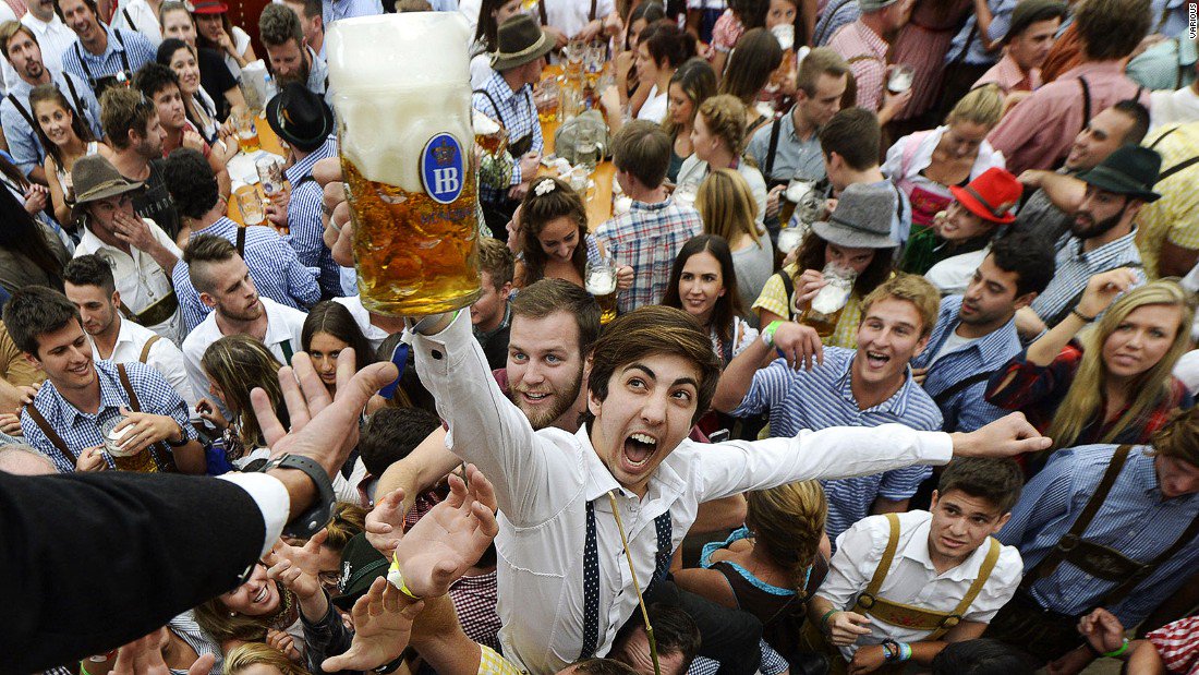 CNNTravel's tweet photo. Prost! Here are 9 of the best beer gardens in America: https://t.co/elH6dwfLlV #CNNFood https://t.co/dZcJtPLgxF