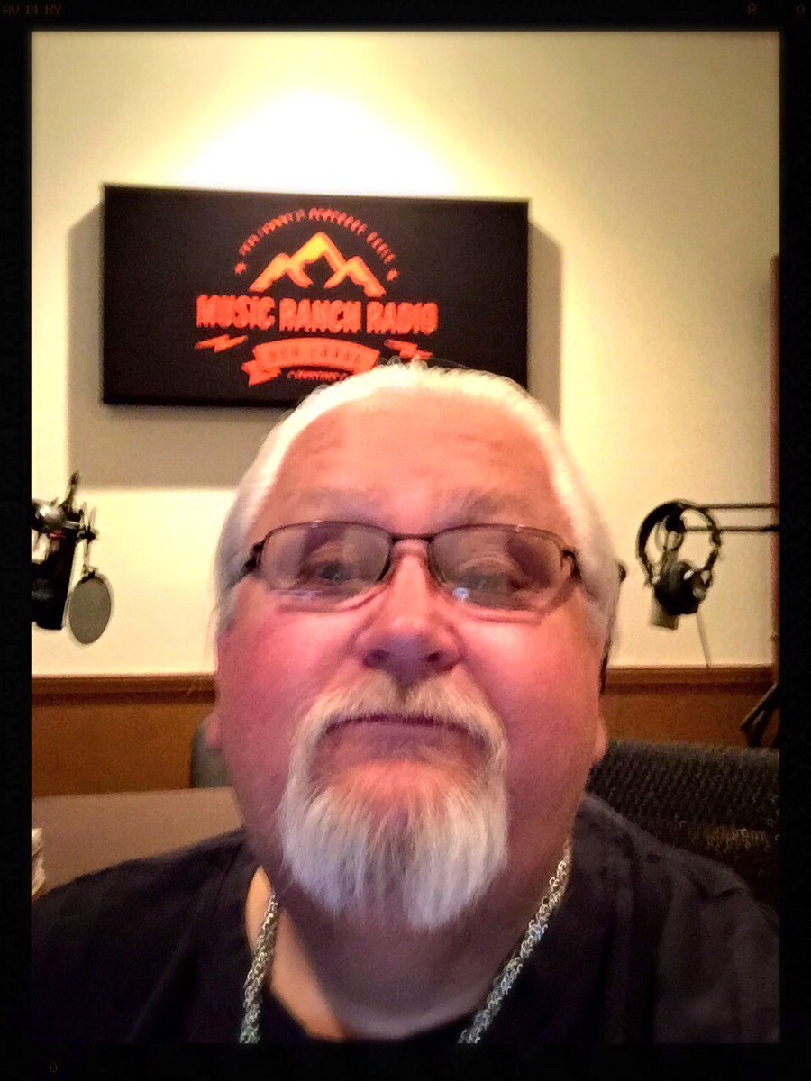 musicranchradio's tweet photo. #musicranchradio.com #Roundman In The Morning #9-11:45pm MDT every weekday morning! #TuneIn

#@musicranchradio https://t.co/qxjY4zeuwk