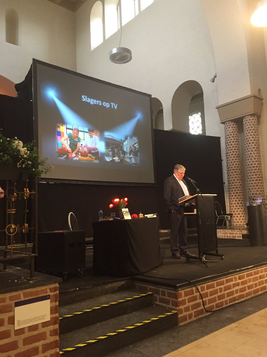marianlemsom's tweet photo. Jaaaa we zijn gestart! Inspiratiecongres @KNSvoorslagers! Zo @Omdenken, Angelique Schneinck en #spareribstrophy https://t.co/htLZfULpct