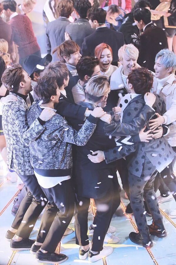 SVTGlobal's tweet photo. You're work hard Sebongg 💕💕💕#400DaysWithSVT https://t.co/A1ig0PBBCi